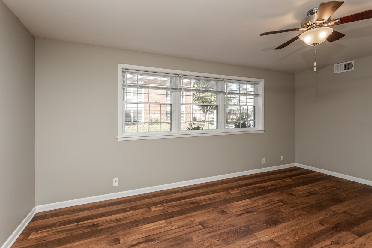 Photo - Pacific Gardens Apartments
