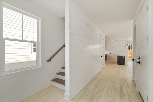 Photo - 94 Woodshire Dr