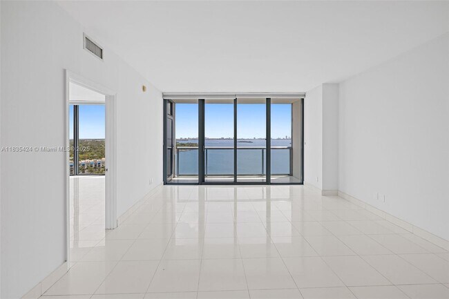 Building Photo - 601 NE 36th St Unit 1511 Rental