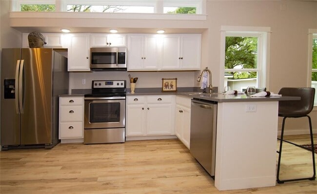 Photo - 1579 S Duncan Ave