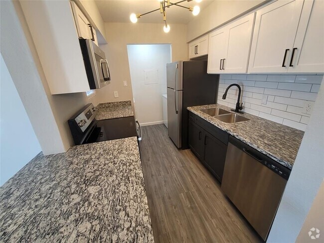 Building Photo - 2701 W Bellfort Ave Unit 509 Rental
