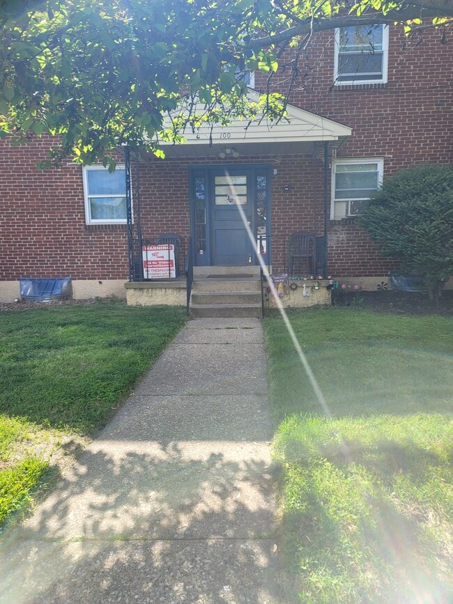 Photo - 100 E Park Ave Unidad #2