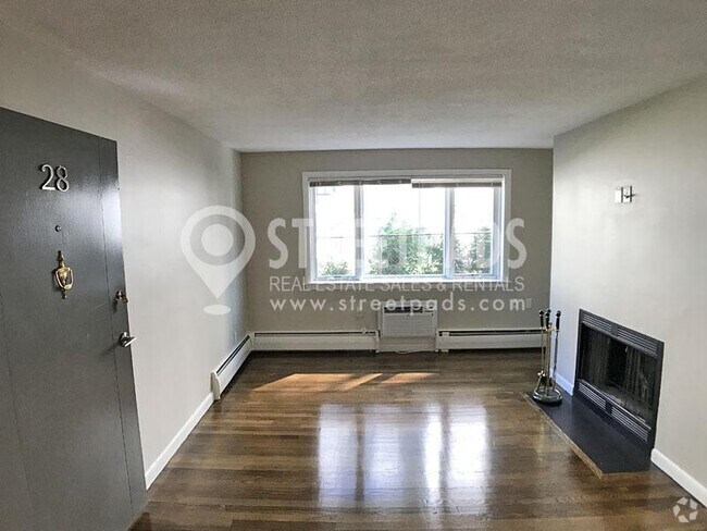 Building Photo - 2 bedroom in Boston MA 02130 Rental