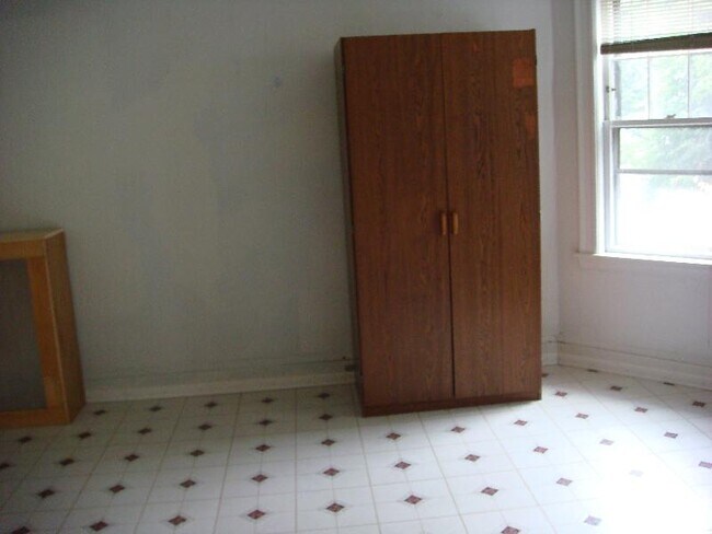 Photo - 69 Euston Rd Unit 1