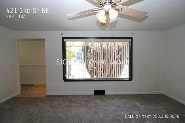 Photo - 421 3rd St NE