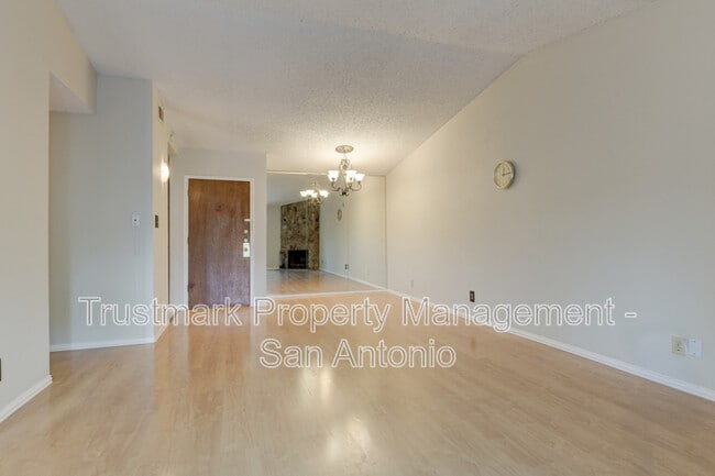 Photo - 4119 Castlewood Unit 304 F