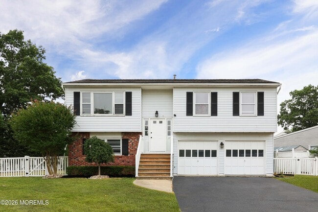 Building Photo - 17 Wisteria Pl