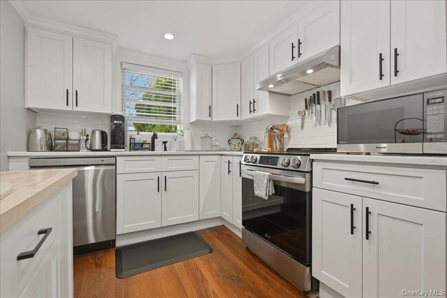 Photo - 5 Carlton Ave