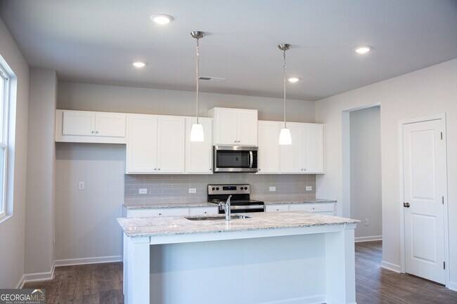 Photo - 19 Springwood Ln