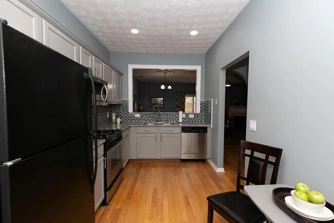 Photo - Room in Townhome on Austin Park Cir