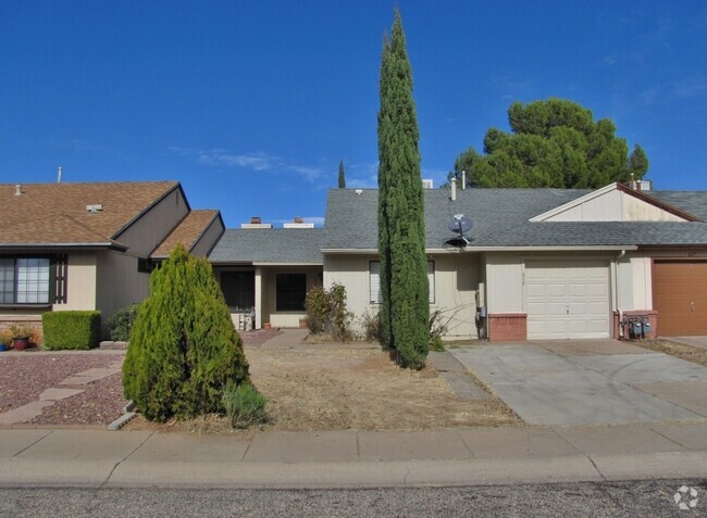 Building Photo - 2BR/2BA/1037 sq.ft. townhome in Sierra Vis...