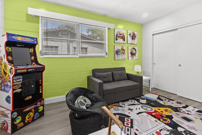 Photo - 3204 NW 10th St Unidad ID1359128P