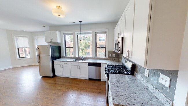 Photo - 1355 W Bryn Mawr Ave Unit 2W