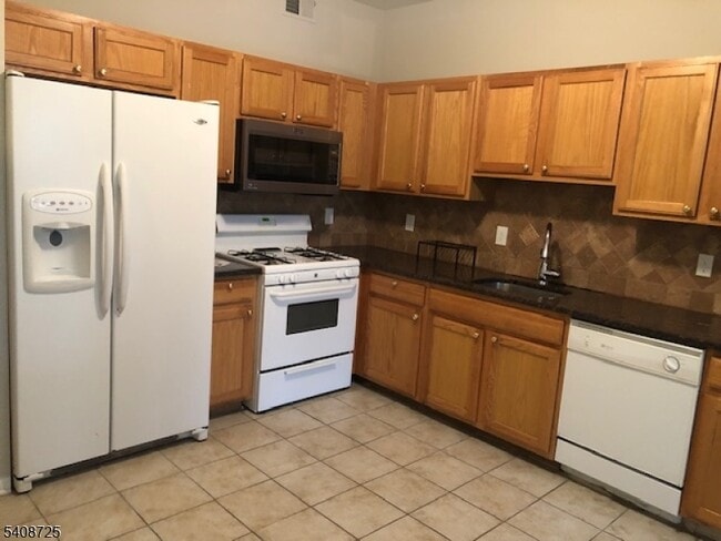 Photo - 301 Pinelli Dr