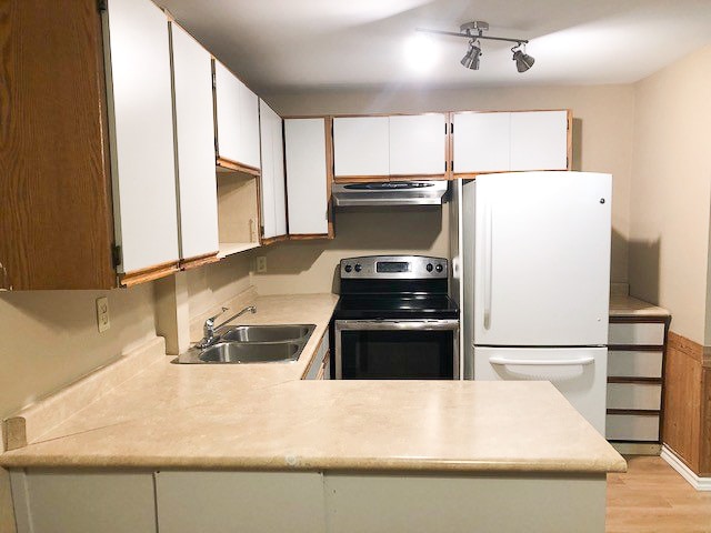 Building Photo - 139 River Ave