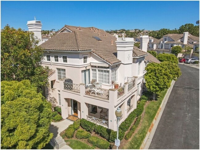 200 Shorebreaker Dr