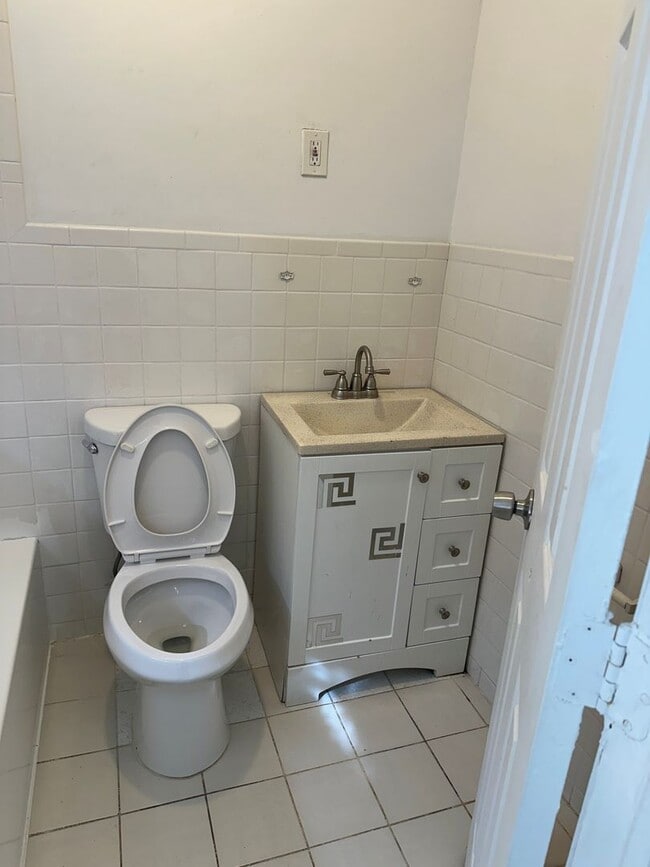 Photo - 212 NW 11th St Unit 02