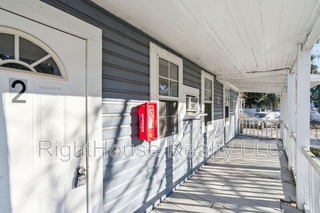 Photo - 113 S Grove St Unit Apt 2