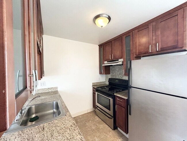 Photo - 1624 Milvia Street