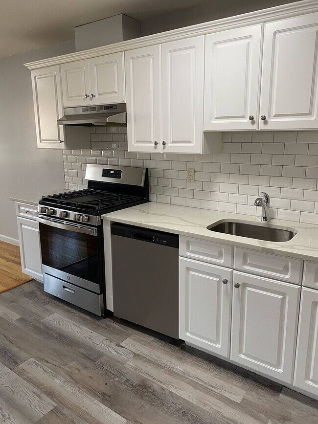 Photo - 62 Anderson Ave Unit 1