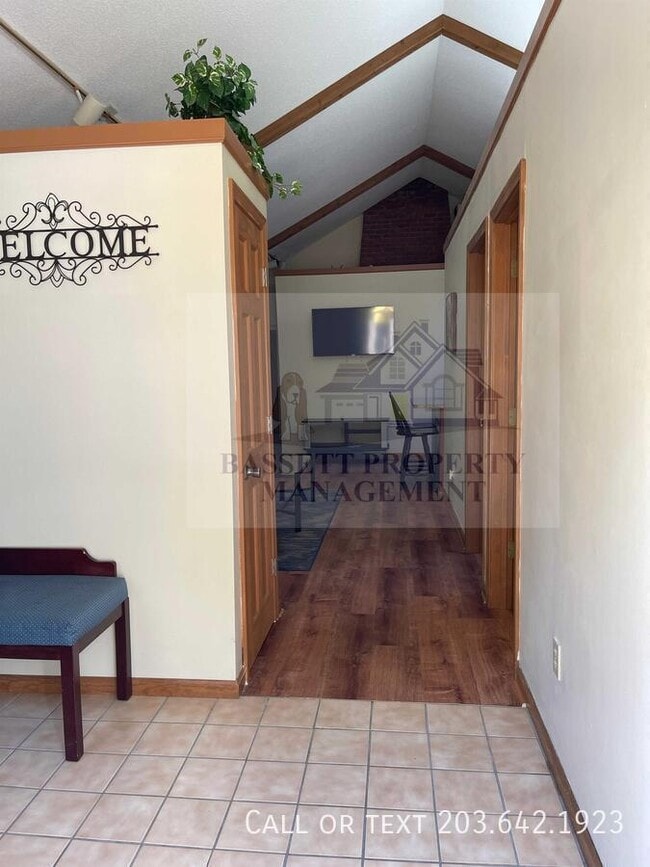 Photo - 3320 Dixwell Ave