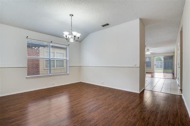 Photo - 206 Trenton Dr