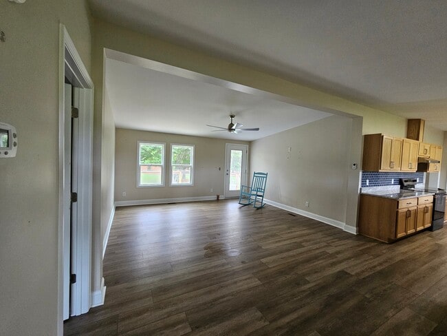 Photo - 114 Franks Farm Rd