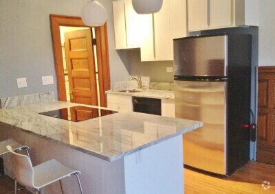Building Photo - 849 Beacon St Unit #2 Rental