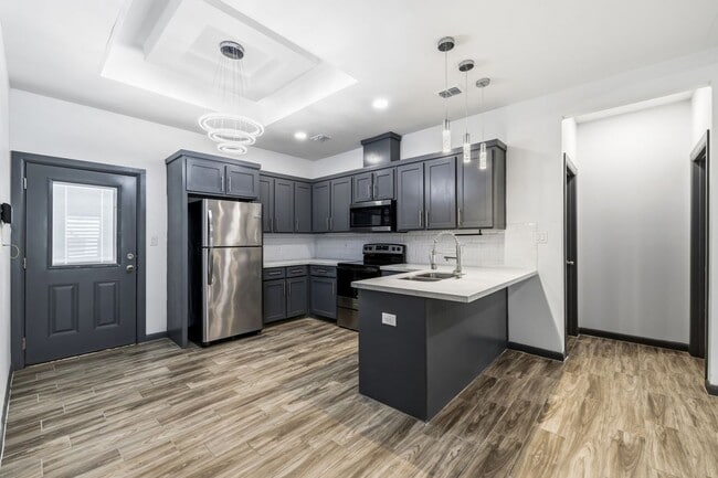 Photo - 1408 E Hibiscus Ave Unit 2