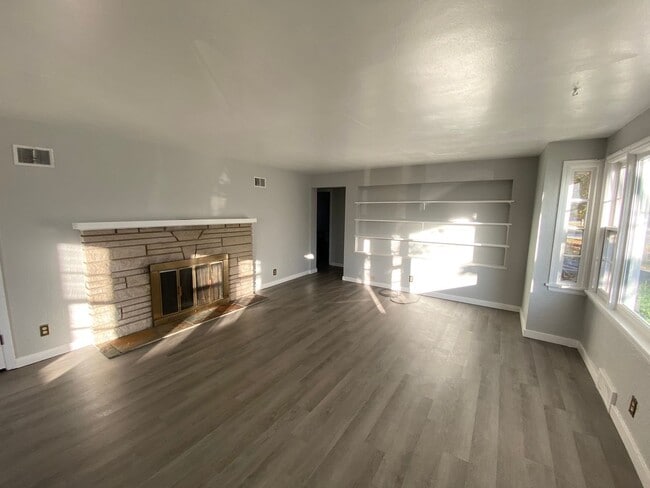 Photo - Don't Miss out! New Listing Available Now!...