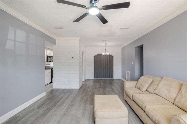 Photo - 8725 N 52nd St