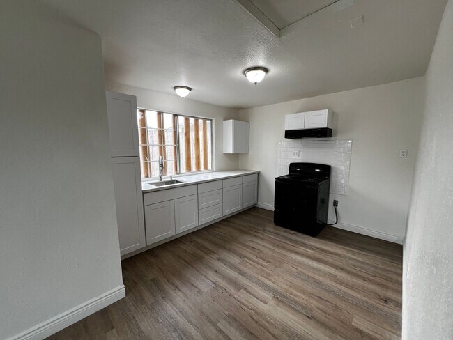 Photo - 1 Bedroom 1 Bath Unit