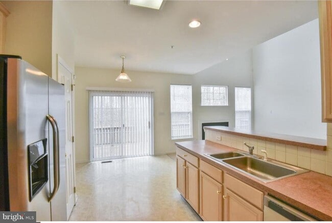 Photo - 139 Birchwood Dr