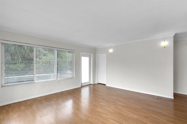 Photo - 1065 98th St Unit 1