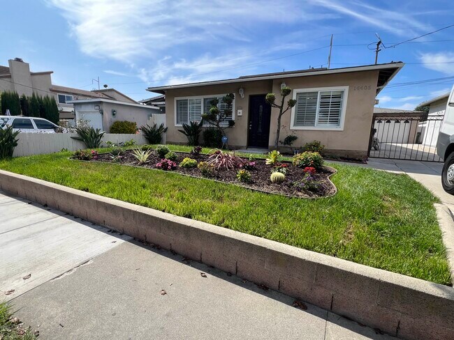 Photo - 14405 Kingsdale Ave House