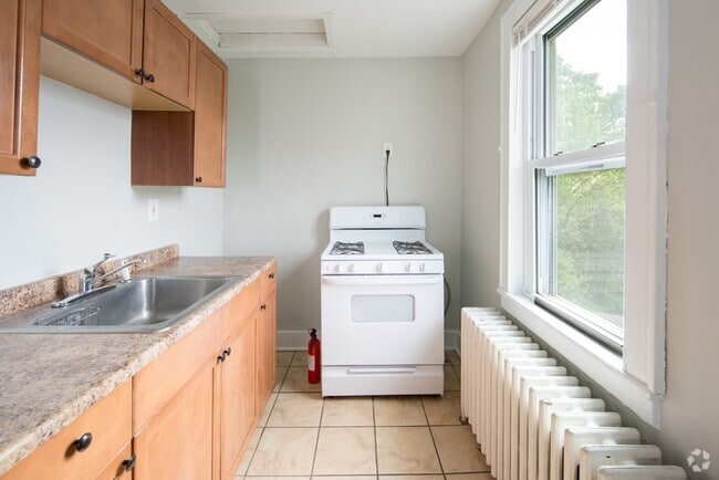 Building Photo - 1327 1st St Rental