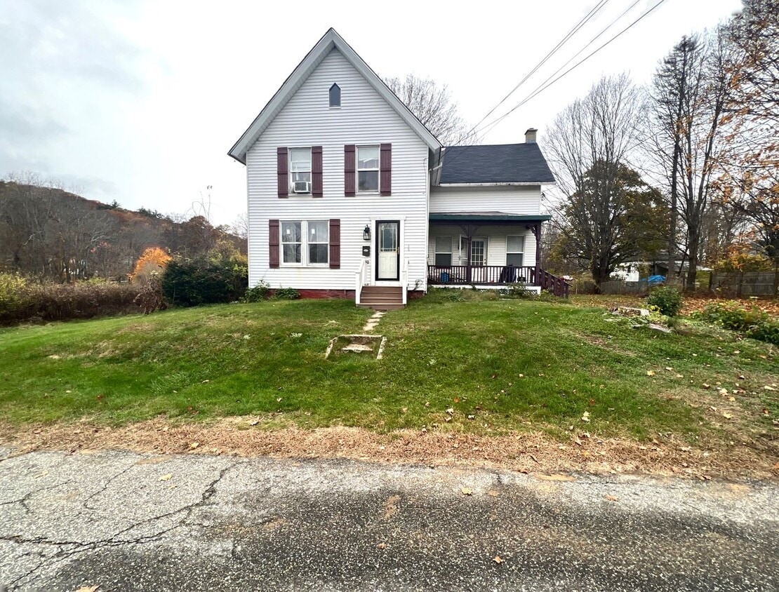 Photo - 38 Ramsdell St (Warren, MA)
