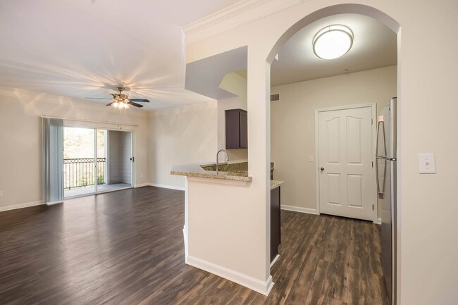 Photo - Kingwood Glen Apartments