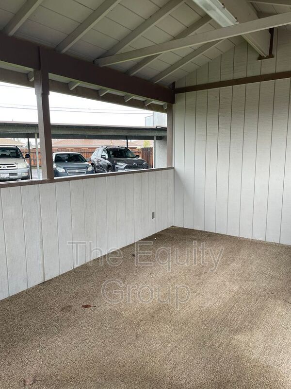 Photo - 1865 Emma Lee Ln