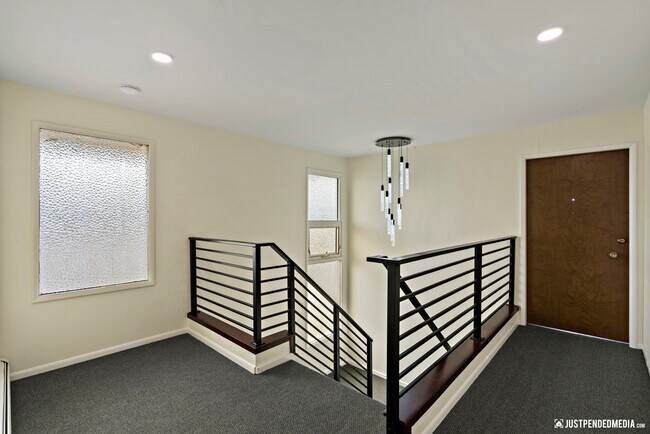 Photo - 210 E 11th Ave Unit 3 Top Left