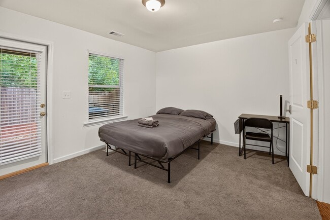 Photo - 865 Society Cir