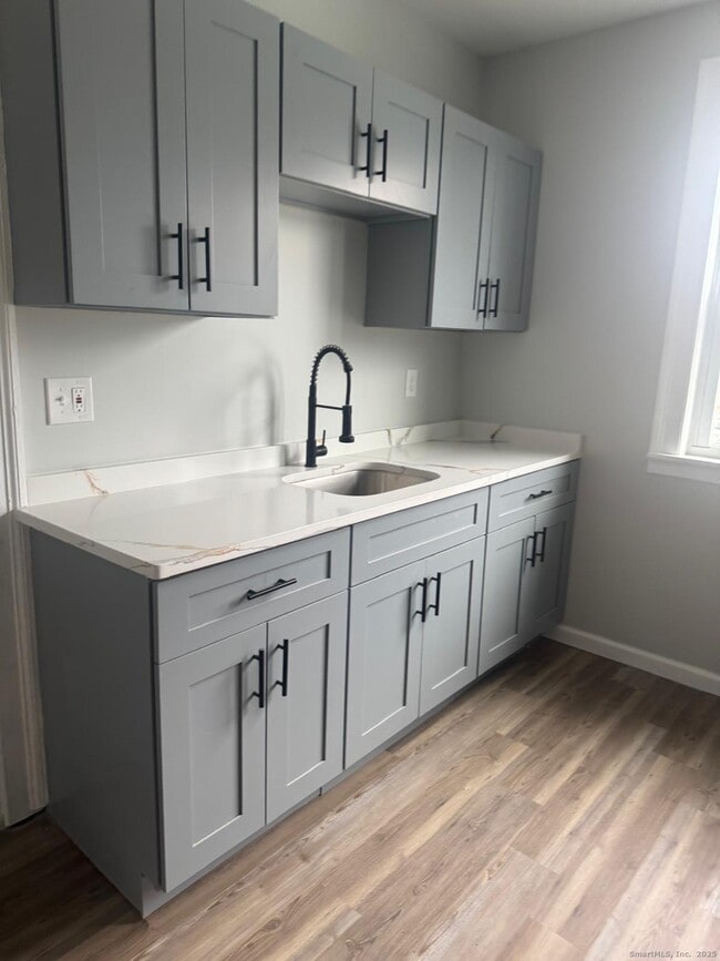 Photo - 60 Arnold St Unit 2nd Floor