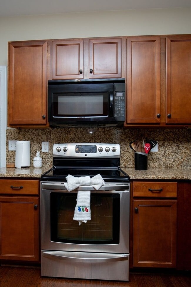 Photo - 7205 Riverfront Dr