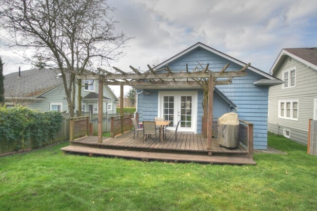 Photo - 4Bd/2Ba Seattle House