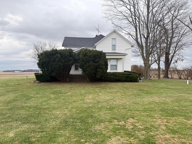 Building Photo - 4790 Lancaster Thornville Rd NE