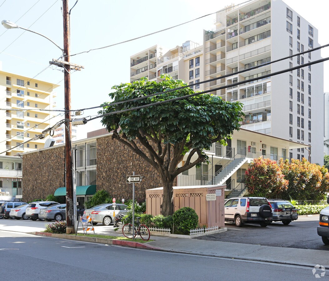 Photo - Kon Tiki Apartments
