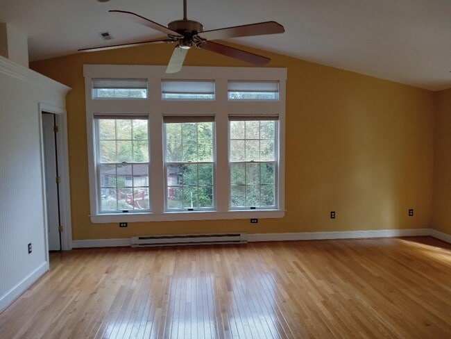 Photo - 1727 Broadlee Trail