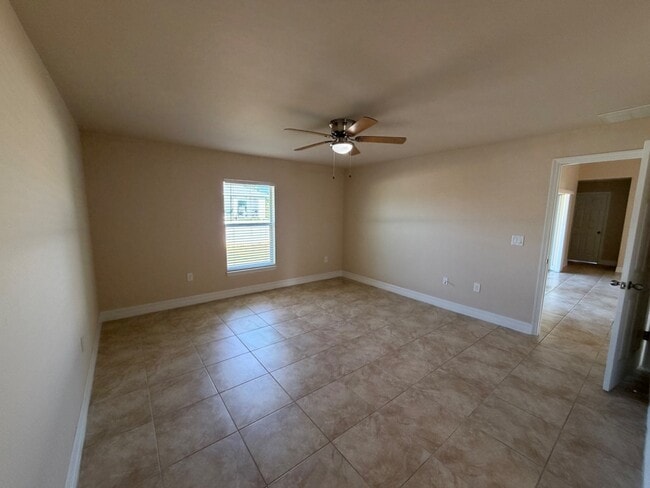 Photo - 3116 37th St SW