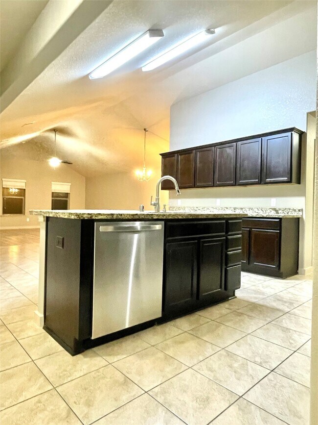 Photo - 7203 Basque Country Dr