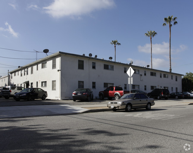 Building Photo - 3703 Inglewood Blvd Rental